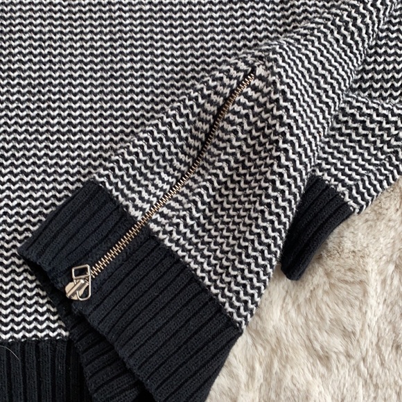 GAP Side Zip Tunic Sweater Off White in Black - Medium - Picture 9 of 14